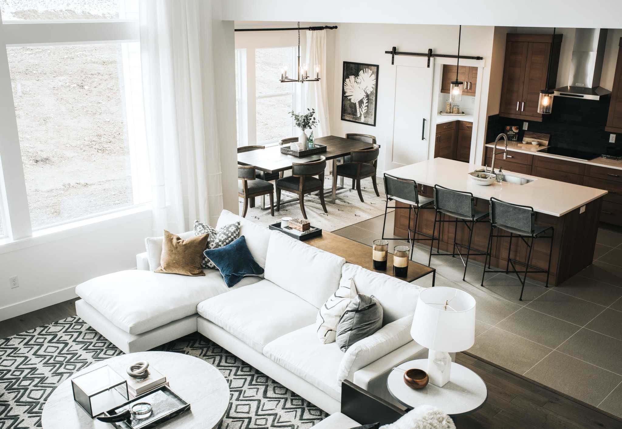 EDGEhomes open kitchen, dining, and living rooms