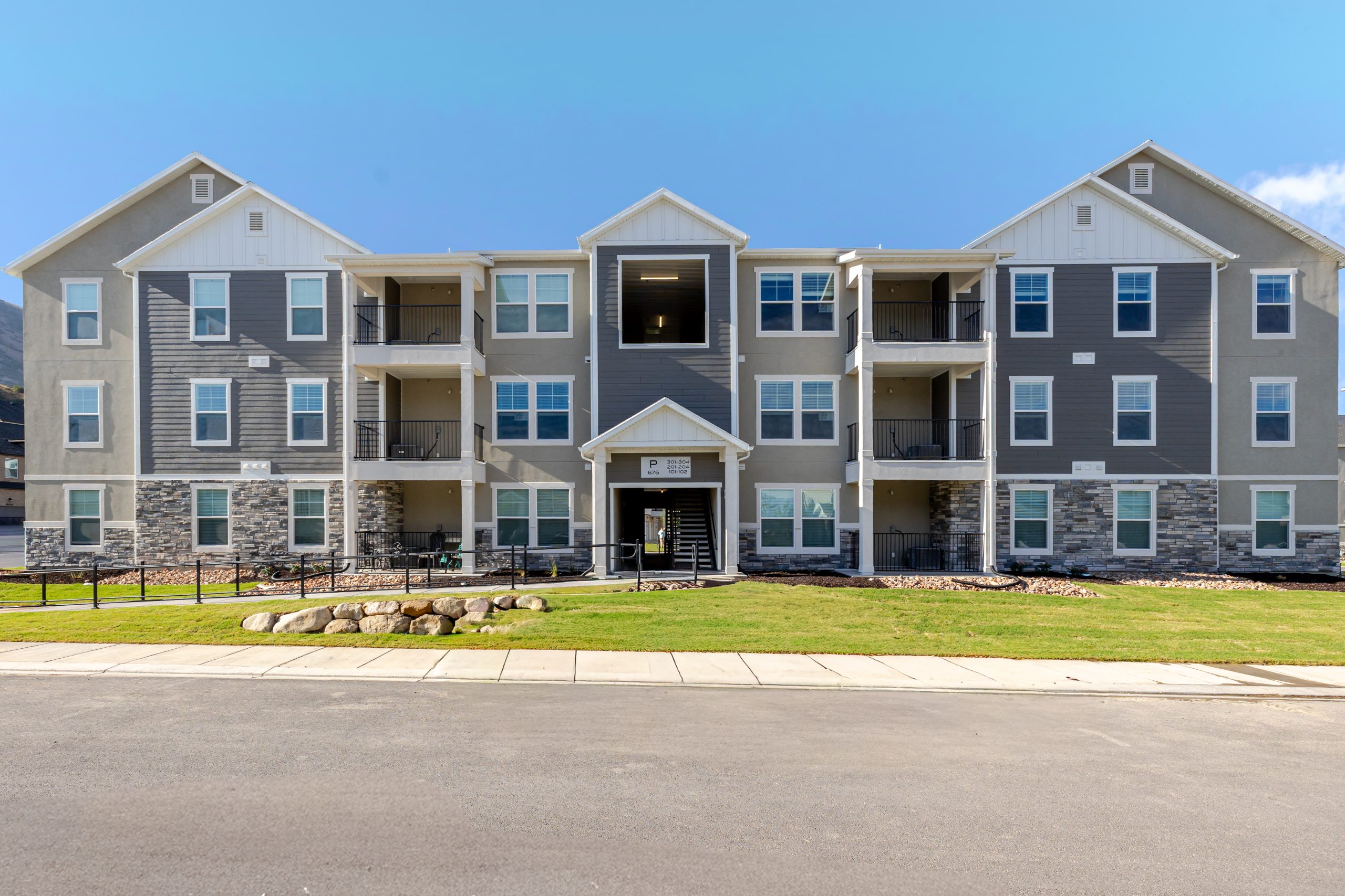 675 W 4500 South P302, Mapleton, UT 84664