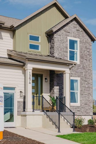 Mountain Ridge Natalie Model Gallery (39)